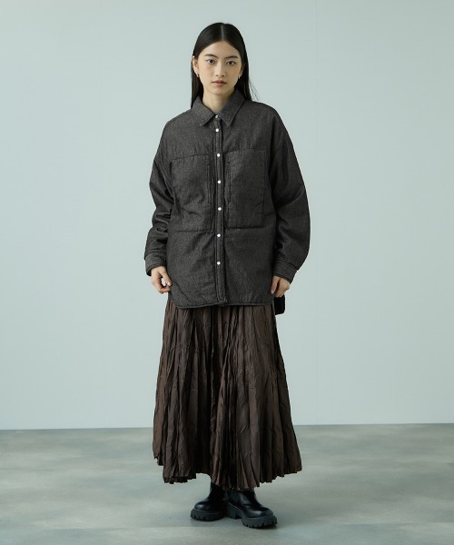 VICKY（ビッキー）の「パデッドデニムビッグシャツ≪洗濯機で洗える≫（シャツ/ブラウス・レディース・ネイビー/ブラック・M）」の3枚目の写真