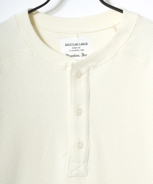HOUSTON（ヒューストン）の「HOUSTON/ヒューストン Heavy Thermal Henley Tee/ヘビーサーマル ワッフル 無地 ヘンリーネック 長袖Tシャツ/ロングスリーブTシャツ/ロンT/レディース メンズ（Tシャツ/カットソー・メンズ・ブラック/ネイビー/グレー/オフホワイト・M/XL/L）」の5枚目の写真