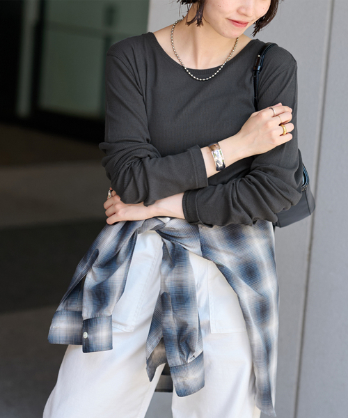 JOURNAL STANDARD relume(ジャーナルスタンダード レリューム)の「《追加2》ツイストシアーテレコロングTEE(Tシャツ/カットソー・レディース・チャコールグレー/ピンク/ブラウン/ホワイト・FREE)」の9枚目の写真