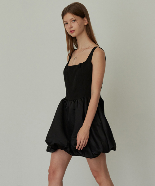 HYBERNAT(ハイバーナット)の「Balloon Mini Dress BLACK(ワンピース・レディース・ブラック・SMALL/MEDIUM)」の3枚目の写真