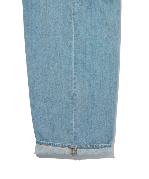 Levi's(リーバイス)の「Levi's/リーバイス BLUETAB(TM) ワイドプリーツ CROP ジーンズ ライトインディゴ(デニムパンツ・メンズ・ライトインディゴブルー・28inch/29inch/30inch/31inch/32inch/33inch/34inch/36inch)」の10枚目の写真