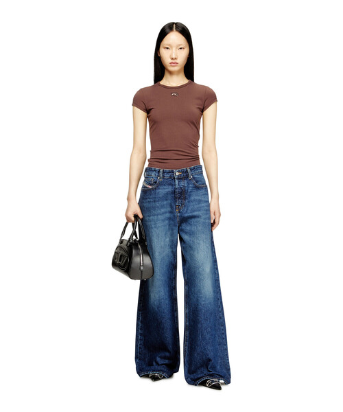 DIESEL(ディーゼル)の「ウィメンズ 半袖トップ T-ANGIE-OD(Tシャツ/カットソー・レディース・ブラック/ブラウン/ホワイト/パープル・LARGE/MEDIUM/X-SMALL/SMALL/X-LARGE)」の9枚目の写真