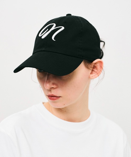 NOISE MAKER（ノイズメーカー）の「クラシックNロゴ立体刺繍キャップ（キャップ・レディース・グレー/ブラック/ベージュ/ホワイト・FREE）」の9枚目の写真