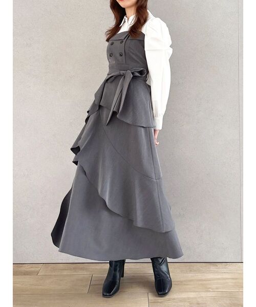 dazzlin(ダズリン)の「アシメフリルシャツレイヤードトレンチワンピース(ワンピース・レディース・ベージュ/チャコールグレー・MEDIUM/SMALL)」の2枚目の写真