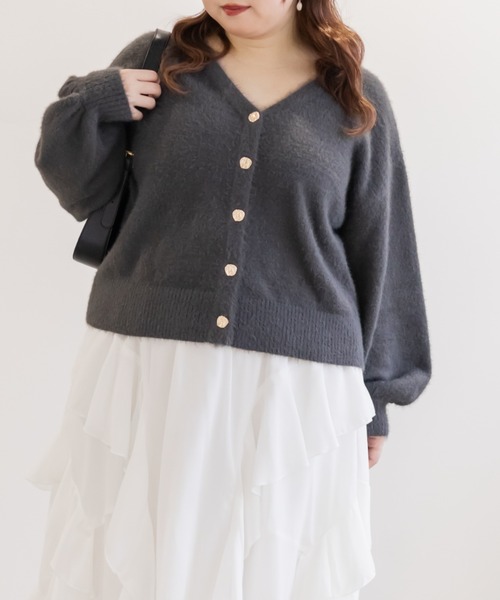 CLETTE(クレット)の「CLETTEオリジナルゴールドボタンシャギーニットカーディガン(カーディガン/ボレロ・レディース・モカ/チャコールグレー・4L/3L/LL)」の2枚目の写真