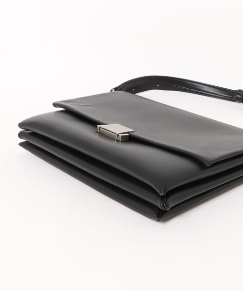 Three Four Time（ｽﾘｰﾌｫｰﾀｲﾑ）の「ソフトフラップハンドバッグ（ショルダーバッグ・レディース・ブラック・FREE）」の3枚目の写真