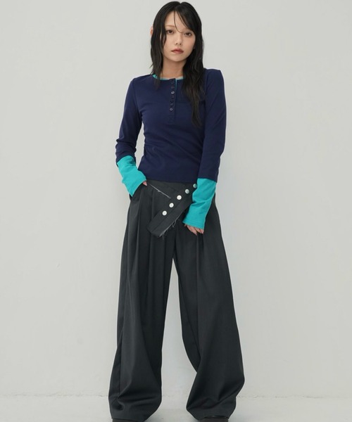 Enewd nina(エニュードニーナ)の「half button bicolor tops#3(Tシャツ/カットソー・レディース・ネイビー/グレー・FREE)」の16枚目の写真