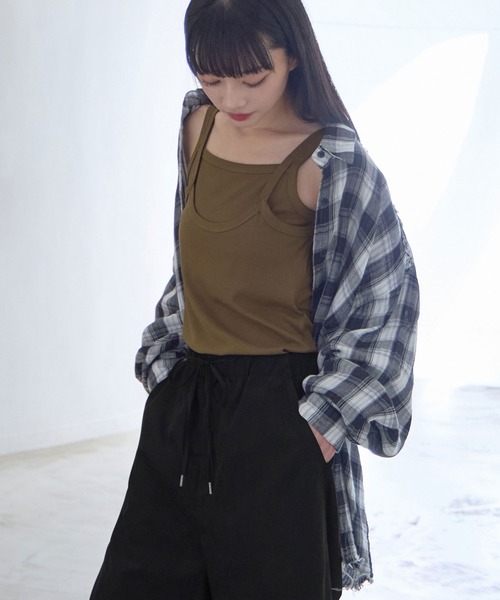 CHAN ME（チャンミ）の「レイヤードノースリーブタンクトップ（タンクトップ・レディース・ホワイト/カーキ・LARGE/MEDIUM/X-LARGE）」の7枚目の写真