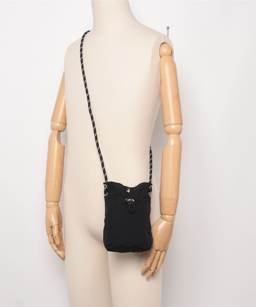 UNDERSTATEMENTs（アンダーステイトメント）の「【ユニセックス】ミニマムショルダーバッグ（ショルダーバッグ・メンズ・オフホワイト/ブラック/カーキ・FREE）」の20枚目の写真