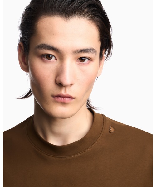 EMPORIO ARMANI(エンポリオアルマーニ)の「<オンライン限定>【エンポリオ アルマーニ】オーバーサイズTシャツ ヘビージャージー マイクロイーグル刺繍(Tシャツ/カットソー・メンズ・ネイビー/ブラウン・LARGE/MEDIUM/SMALL/X-SMALL/XX-LARGE/X-LARGE)」の9枚目の写真