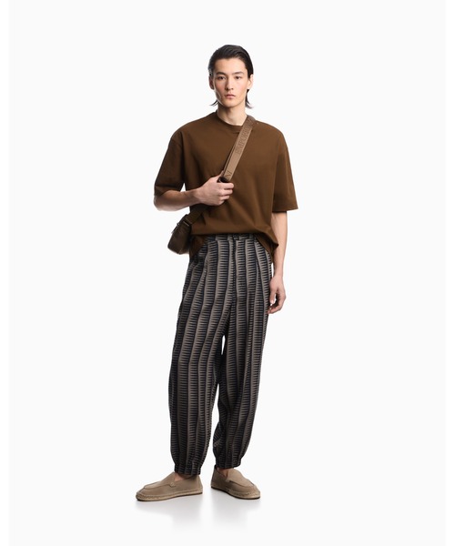 EMPORIO ARMANI(エンポリオアルマーニ)の「<オンライン限定>【エンポリオ アルマーニ】オーバーサイズTシャツ ヘビージャージー マイクロイーグル刺繍(Tシャツ/カットソー・メンズ・ネイビー/ブラウン・LARGE/MEDIUM/SMALL/X-SMALL/XX-LARGE/X-LARGE)」の10枚目の写真