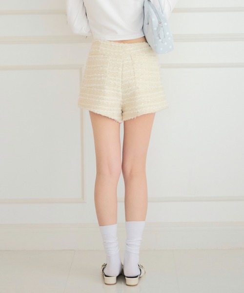ALLuRing ChaRm(アリュリングチャーム)の「Tweed High-Waisted Shorts / ツイードハイウエストショートパンツ(その他パンツ・レディース・ホワイト/ブラック・S/M)」の21枚目の写真