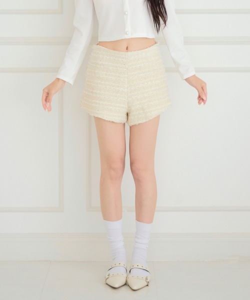 ALLuRing ChaRm(アリュリングチャーム)の「Tweed High-Waisted Shorts / ツイードハイウエストショートパンツ(その他パンツ・レディース・ホワイト/ブラック・S/M)」の18枚目の写真