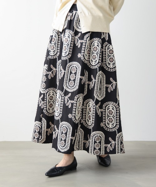 Bou Jeloud（ブージュルード）の「エンブロイダリーフレアスカート（スカート・レディース・A/B・FREE）」の9枚目の写真