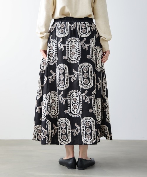 Bou Jeloud（ブージュルード）の「エンブロイダリーフレアスカート（スカート・レディース・A/B・FREE）」の11枚目の写真