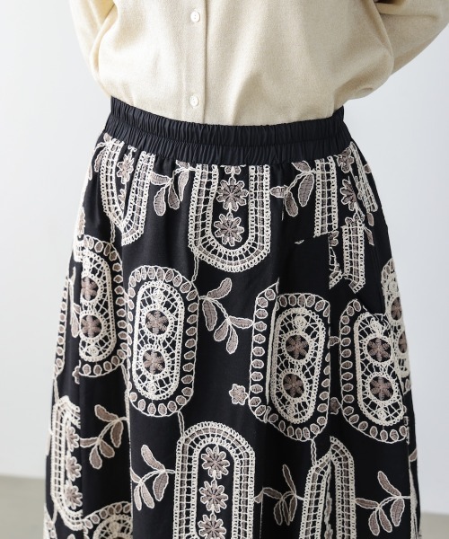 Bou Jeloud（ブージュルード）の「エンブロイダリーフレアスカート（スカート・レディース・A/B・FREE）」の14枚目の写真
