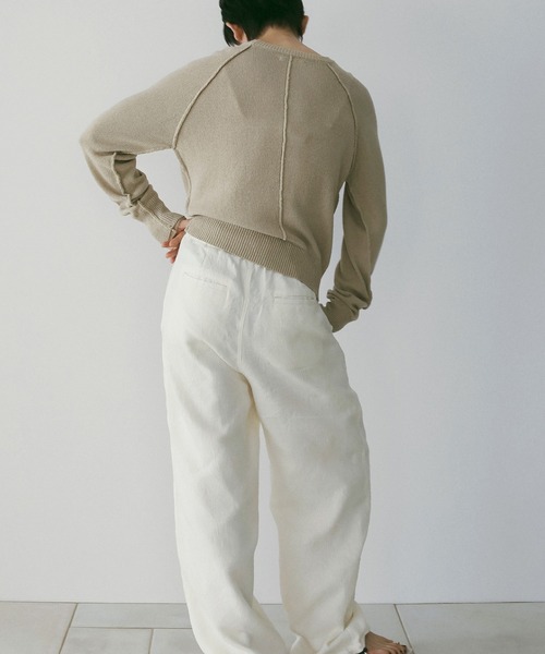 anuke(アンヌーク)の「Raglan Crewneck Knit(ニット/セーター・レディース・ブラウン/ライトグリーン/ナチュラル・FREE)」の5枚目の写真