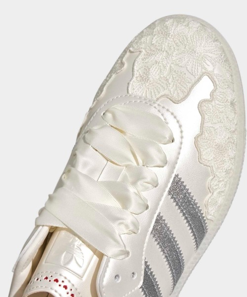 adidas(アディダス)の「サンバ OG / Samba OG / アディダスオリジナルス adidas Originals(スニーカー・レディース・ホワイト・27.5cm/27.0cm/26.5cm/26.0cm/25.5cm/25.0cm/24.5cm/24.0cm/23.5cm/23.0cm/22.5cm/22.0cm)」の8枚目の写真