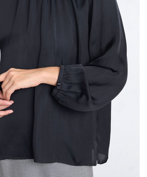 GALLORIA（ギャローリア）の「【セットアップで着られる】フリルブラウス（シャツ/ブラウス・レディース・スモークピンク/ネイビー・M/LL/L/S）」の9枚目の写真