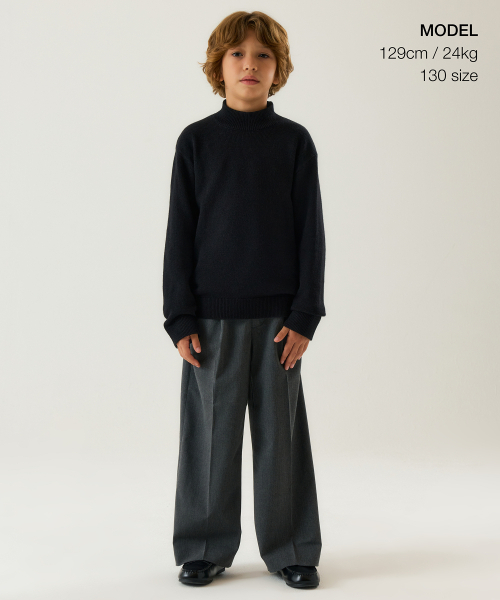 MUSINSA STANDARD KIDS（ムシンサスタンダードキッズ）の「エッセンシャルタートルネックニット[ブラック]（ニット/セーター・レディース・その他・110/120/130/140/150/160）」の2枚目の写真
