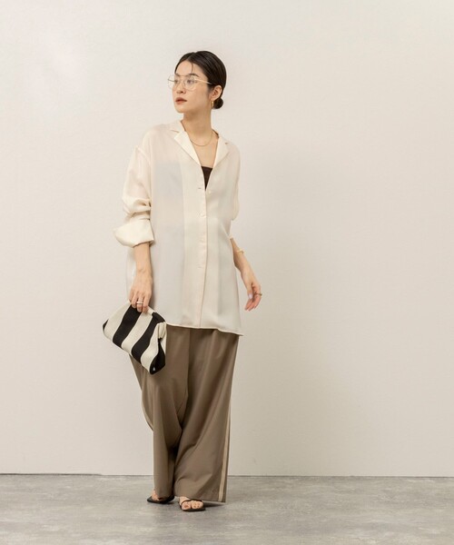 MAQWEL(マクウェル)の「《セットアップ対応》【MAQWEL/マクウェル】ウォッシャブルサテンシャツ(シャツ/ブラウス・レディース・ダークブラウン/ブラック/オフホワイト・FREE)」の17枚目の写真