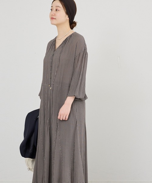 IENA(イエナ)の「チェックスキッパーフレアワンピース(ワンピース・レディース・ブラック系その他・36/38)」の1枚目の写真