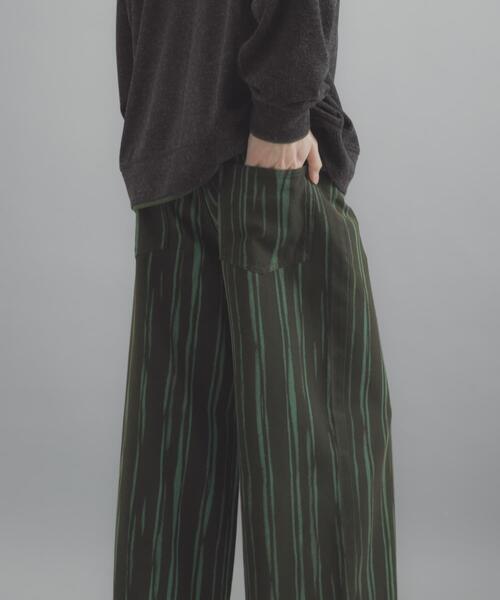 SENSE OF PLACE by URBAN RESEARCH（センスオブプレイスバイアーバンリサーチ）の「マーブルプリントワイドデニム（デニムパンツ・メンズ・ブラウン/オリーブ・LARGE/MEDIUM）」の7枚目の写真