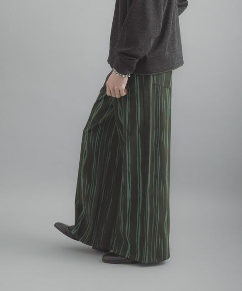 SENSE OF PLACE by URBAN RESEARCH（センスオブプレイスバイアーバンリサーチ）の「マーブルプリントワイドデニム（デニムパンツ・メンズ・ブラウン/オリーブ・LARGE/MEDIUM）」の11枚目の写真