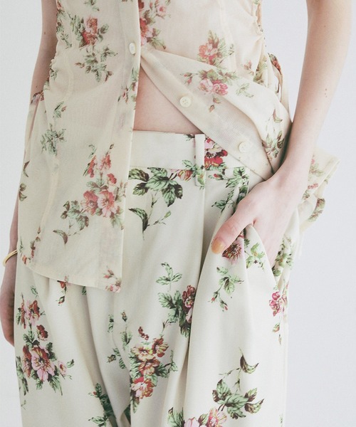 CLANE（クラネ）の「FLOWER TUCK PANTS（スラックス・レディース・ブラック/ベージュ・2/1/0）」の14枚目の写真