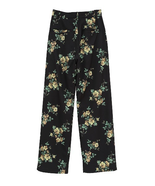 CLANE（クラネ）の「FLOWER TUCK PANTS（スラックス・レディース・ブラック/ベージュ・2/1/0）」の16枚目の写真