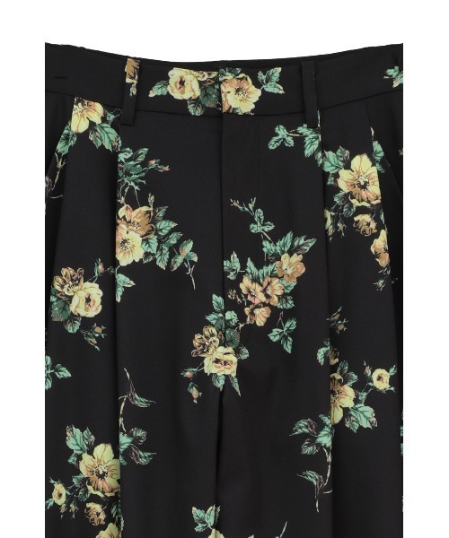 CLANE（クラネ）の「FLOWER TUCK PANTS（スラックス・レディース・ブラック/ベージュ・2/1/0）」の17枚目の写真