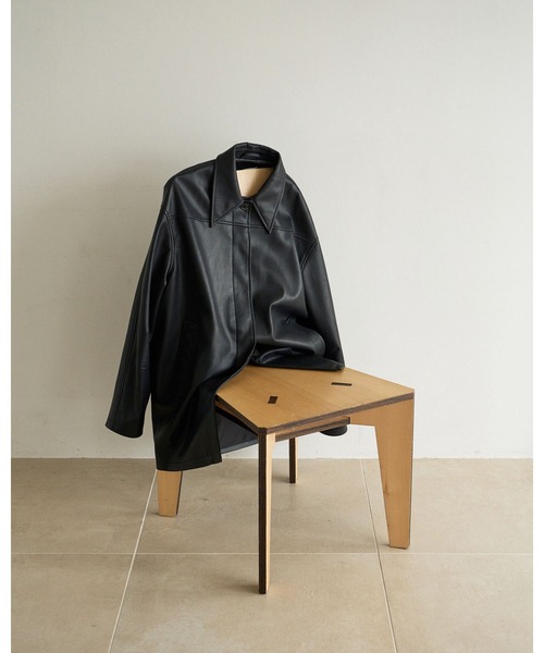 anuke(アンヌーク)の「Ecoleather Over Jacket(テーラードジャケット・レディース・ブラウン/ブラック・38inch/36inch)」の3枚目の写真