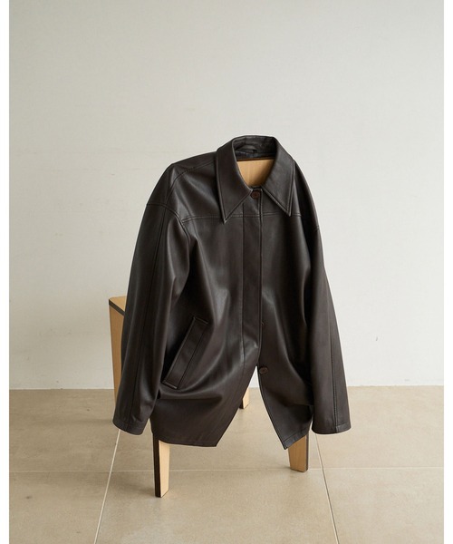 anuke(アンヌーク)の「Ecoleather Over Jacket(テーラードジャケット・レディース・ブラウン/ブラック・38inch/36inch)」の4枚目の写真