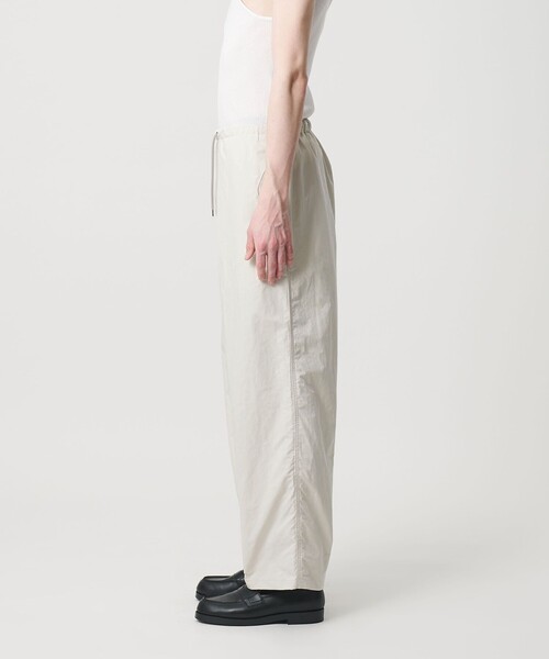 BEAUTY&YOUTH UNITED ARROWS(ビューティーアンドユースユナイテッドアローズ)の「シェード ナイロン オーバーパンツ NO.11(その他パンツ・メンズ・オフホワイト/ブラック・S/XL/M/L)」の18枚目の写真