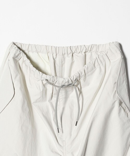 BEAUTY&YOUTH UNITED ARROWS(ビューティーアンドユースユナイテッドアローズ)の「シェード ナイロン オーバーパンツ NO.11(その他パンツ・メンズ・オフホワイト/ブラック・S/XL/M/L)」の11枚目の写真
