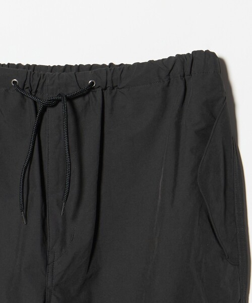 BEAUTY&YOUTH UNITED ARROWS(ビューティーアンドユースユナイテッドアローズ)の「シェード ナイロン オーバーパンツ NO.11(その他パンツ・メンズ・オフホワイト/ブラック・S/XL/M/L)」の7枚目の写真