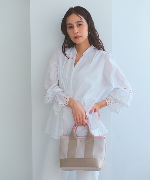 Breath TOPKAPI(ブレストプカピ)の「【Breath TOPKAPI】【26SS新色】SCOTCH GRAIN スコッチグレイン ネオレザー ミニ トートバッグ SS(ショルダー付き)(トートバッグ・レディース・グレー/ベージュ系その他2・FREE)」の1枚目の写真