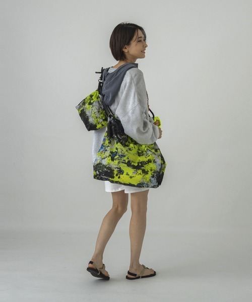 MASSIVE STORE（マッシブストア）の「【sublimeroe/サブライム】PAINT MARCHE & MINI BAG（トートバッグ・メンズ・オレンジ/イエロー/ブルー・FREE）」の6枚目の写真