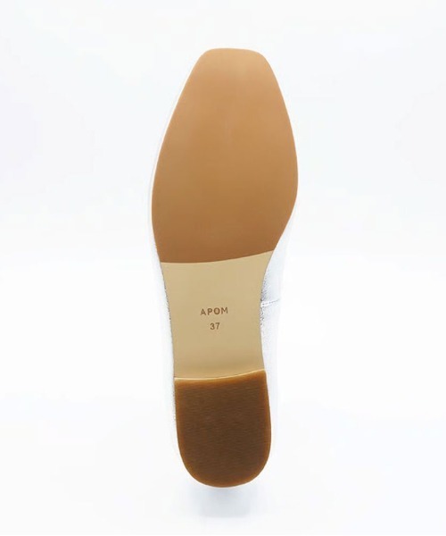 enchanted（エンチャンテッド）の「《APOM》本革クロスストラップバレリーナフラットシューズ（バレエシューズ・レディース・シルバー/ブラック・40/39/38/37/36/35/41）」の3枚目の写真