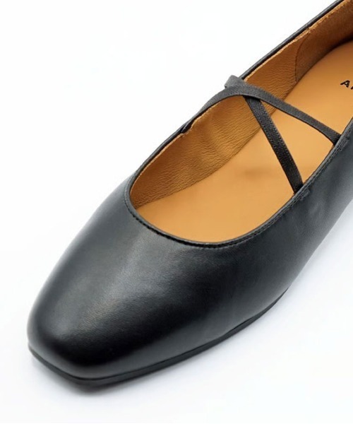 enchanted（エンチャンテッド）の「《APOM》本革クロスストラップバレリーナフラットシューズ（バレエシューズ・レディース・シルバー/ブラック・40/39/38/37/36/35/41）」の20枚目の写真