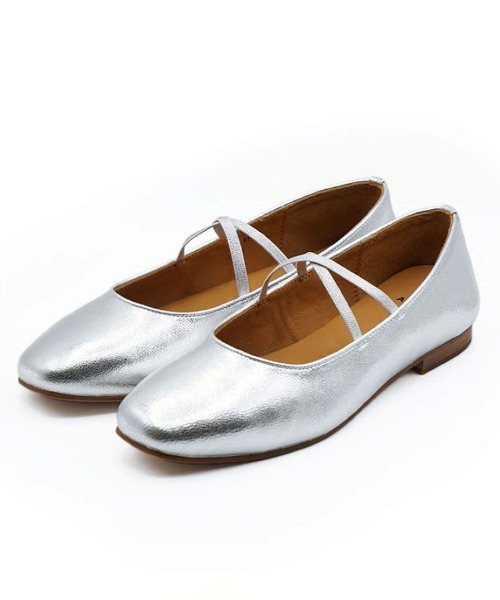 enchanted（エンチャンテッド）の「《APOM》本革クロスストラップバレリーナフラットシューズ（バレエシューズ・レディース・シルバー/ブラック・40/39/38/37/36/35/41）」の10枚目の写真