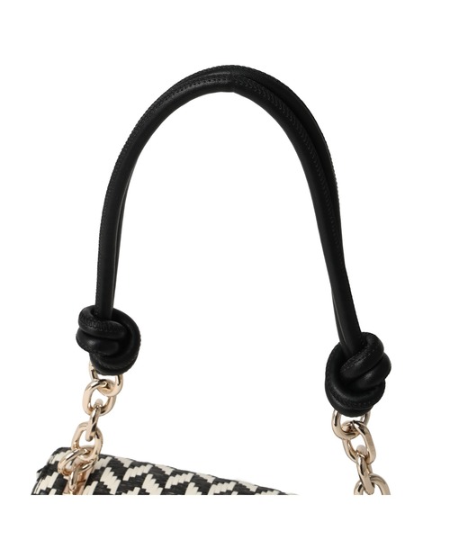 Guess(ゲス)の「TESSI FLAP SHOULDER BAG ショルダーバッグ(ハンドバッグ・レディース・ホワイト×ピンク/ブラック系その他/ホワイト×グリーン/ブラウン・ONE SIZE)」の9枚目の写真