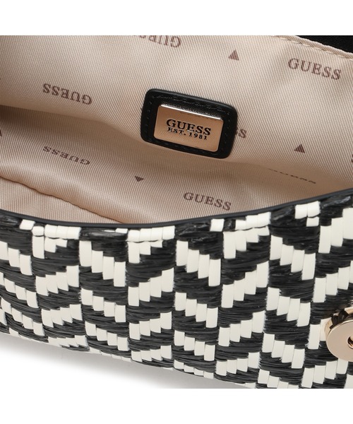 Guess(ゲス)の「TESSI FLAP SHOULDER BAG ショルダーバッグ(ハンドバッグ・レディース・ホワイト×ピンク/ブラック系その他/ホワイト×グリーン/ブラウン・ONE SIZE)」の12枚目の写真