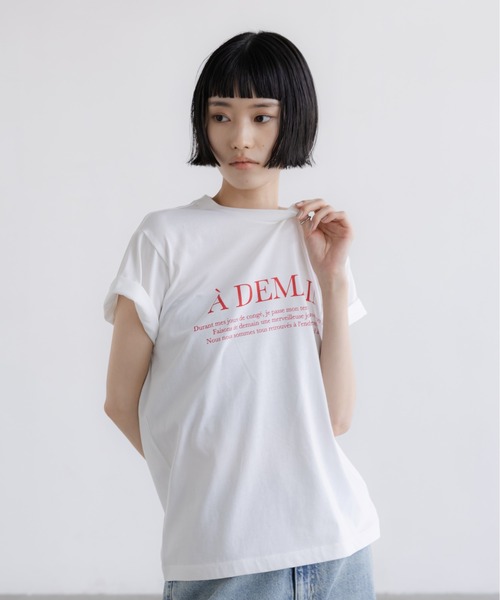 LOWRYS FARM（ローリーズファーム）の「ロゴＴＥＥ 638388（Tシャツ/カットソー・レディース・ホワイト/ネイビー/アイボリー/ピンク・FREE）」の2枚目の写真