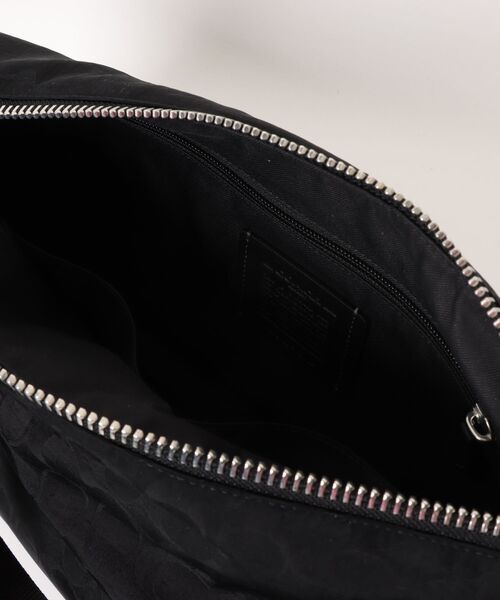 COACH(コーチ)の「レオ クロスボディ・シグネチャー ナイロン(ショルダーバッグ・メンズ・ブラック系その他・ONE)」の6枚目の写真