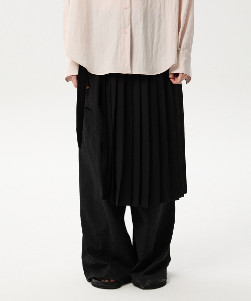 MIDNLOW(ミッドアンドロー)の「Pleats Layered Skirt(Black)(スカート・レディース・その他・FREE)」の6枚目の写真