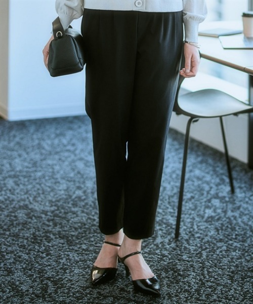 7days Life Styling（セブンデイズライフスタイリング）の「【UVカット/接触冷感】ドライタッチストレッチテーパードパンツ（その他パンツ・レディース・ベージュ/ブラック・3L/L/M/S/LL）」の2枚目の写真