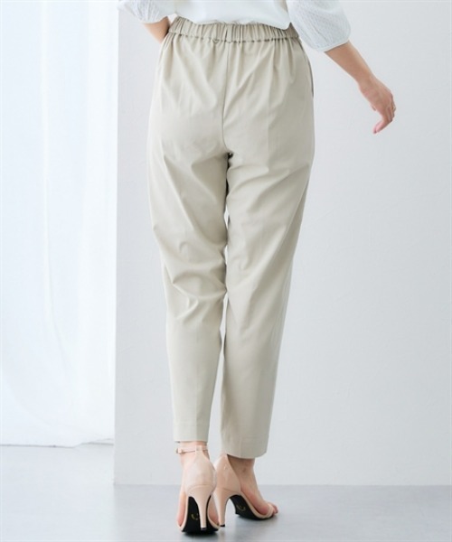 7days Life Styling（セブンデイズライフスタイリング）の「【UVカット/接触冷感】ドライタッチストレッチテーパードパンツ（その他パンツ・レディース・ベージュ/ブラック・3L/L/M/S/LL）」の9枚目の写真