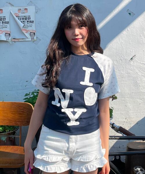 ROGIN N ROSIE(ロギンエンロージー)の「NY Flower Point Ragian T-Shirt White(Tシャツ/カットソー・レディース・その他・SMALL/MEDIUM)」の4枚目の写真