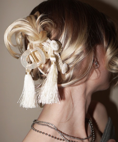 IMARI(イマリ)の「【 IMARI / イマリ 】 チャイナモチーフ タッセル ヘアクリップ(バレッタ/ヘアクリップ・レディース・ブラック/ホワイト/グリーン・FREE)」の13枚目の写真